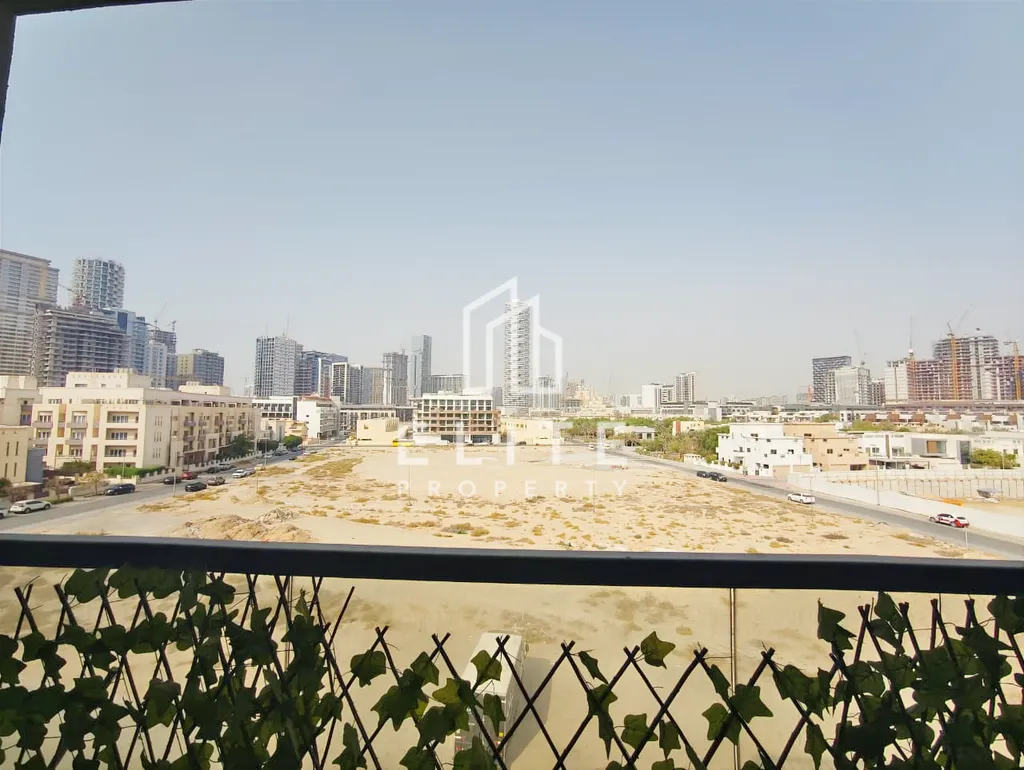 FAIRMONT RESIDENCES