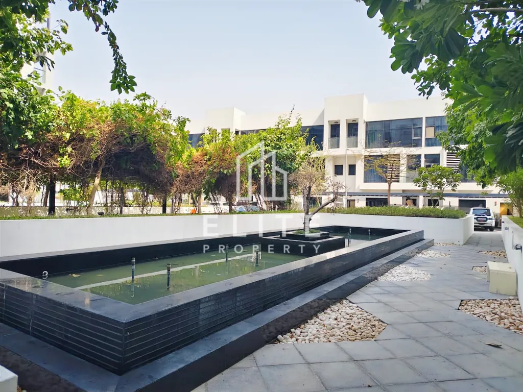 FAIRMONT RESIDENCES
