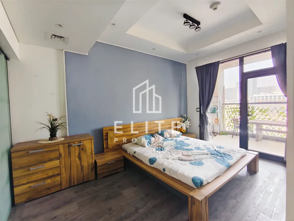 FAIRMONT RESIDENCES
