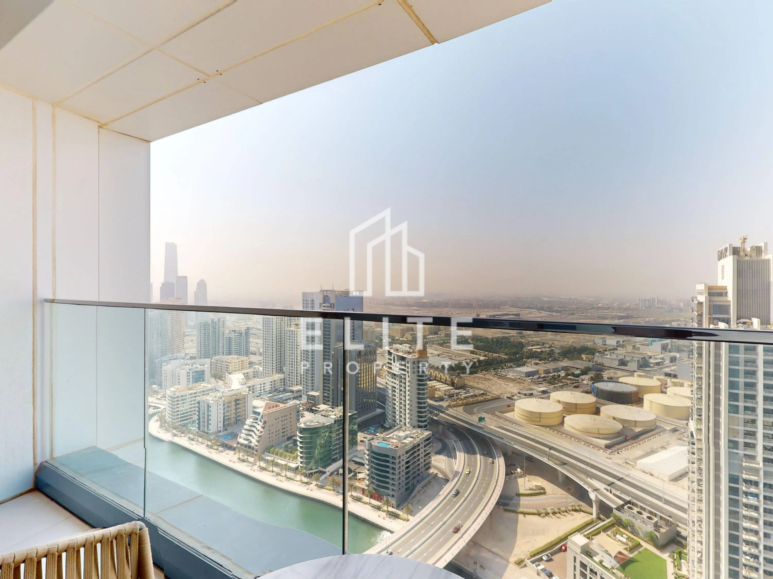 FAIRMONT RESIDENCES