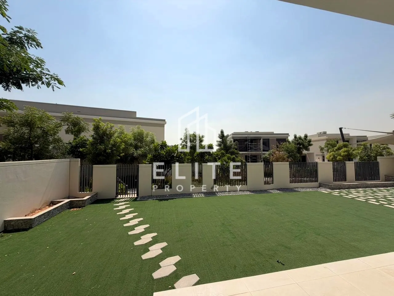 FAIRMONT RESIDENCES
