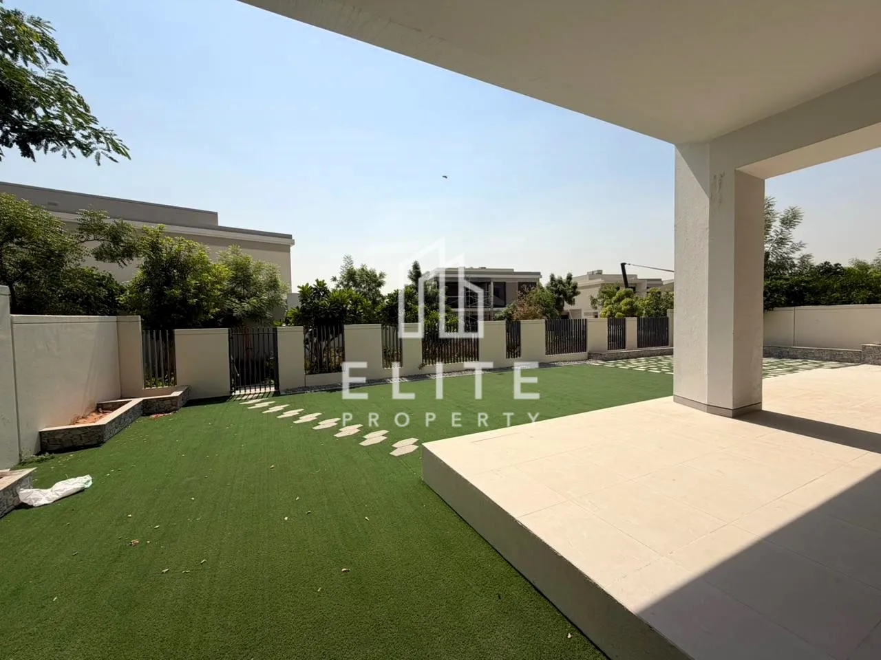 FAIRMONT RESIDENCES