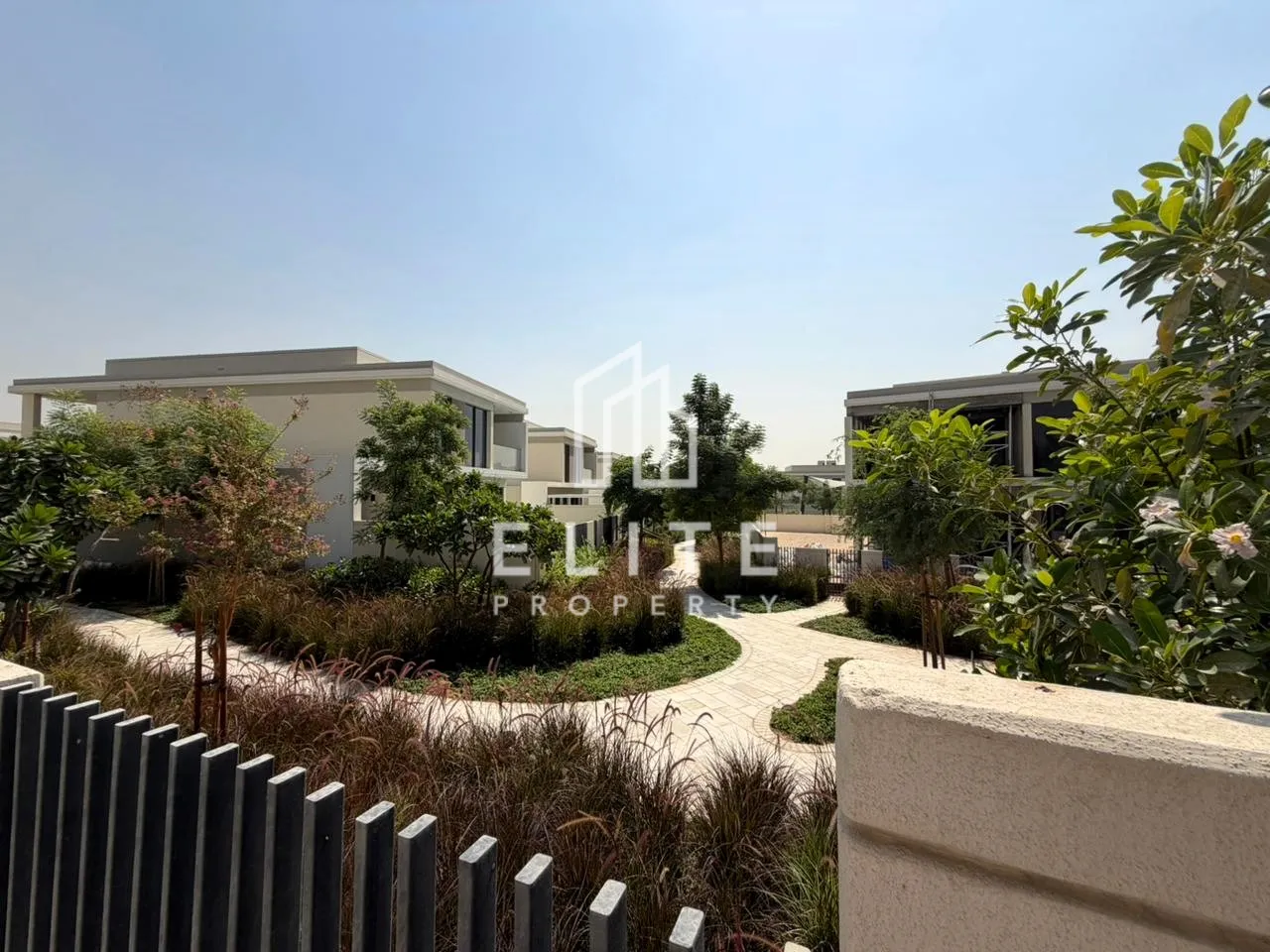 FAIRMONT RESIDENCES