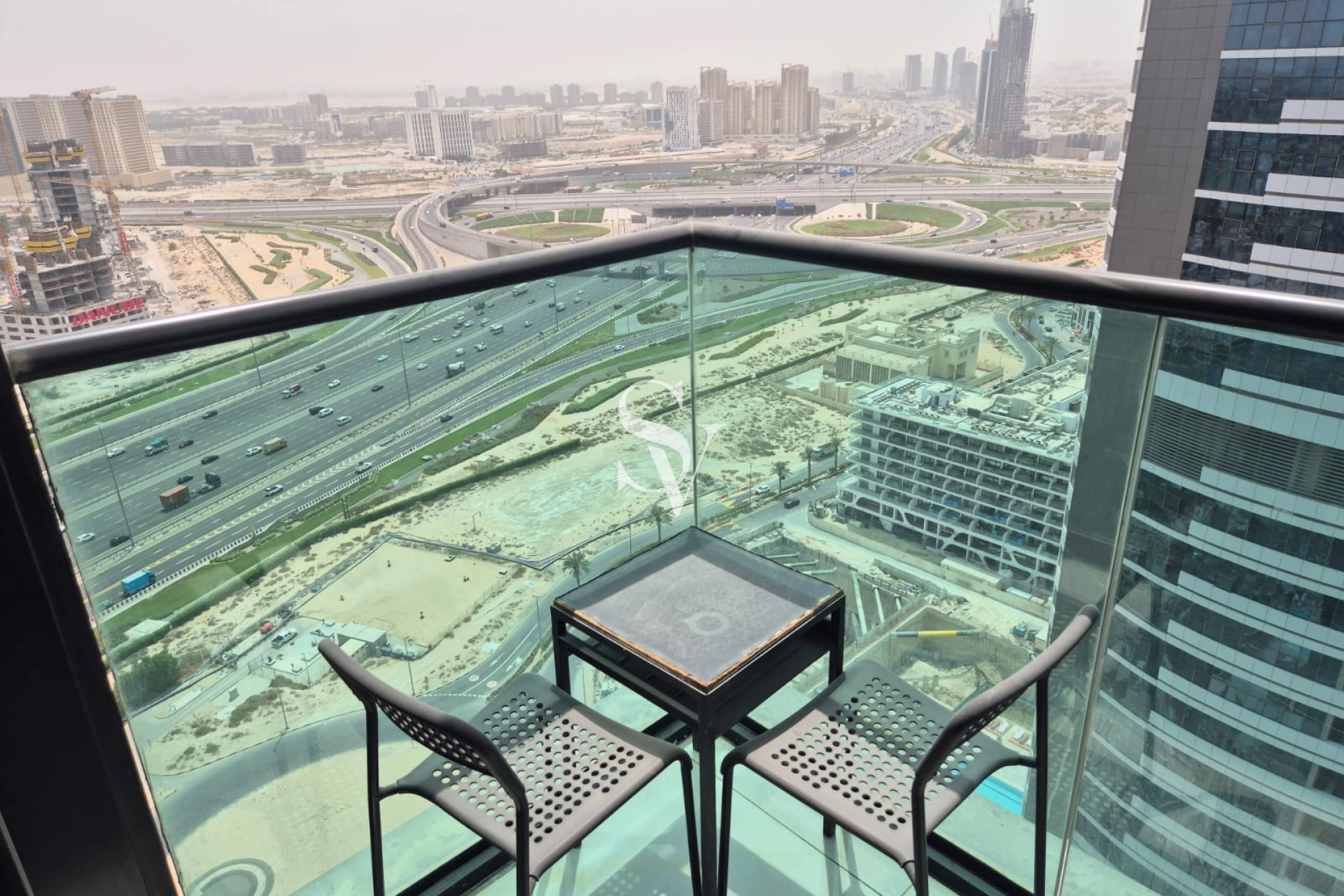 Stunning Open View|Close Kitchen|Fully Furnished