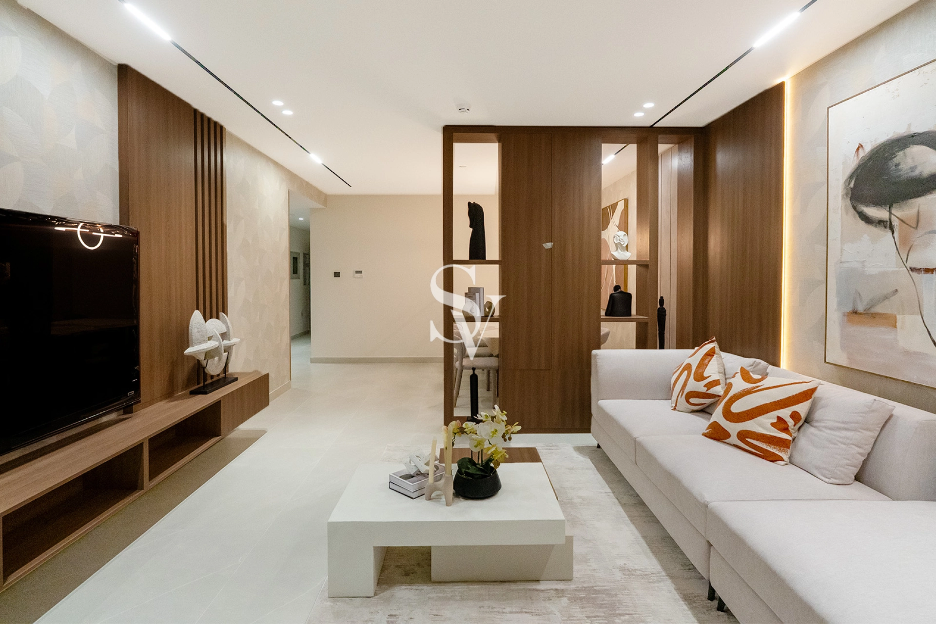 Closed Kitchen |Ensuite |Best Layout |Chiller Free