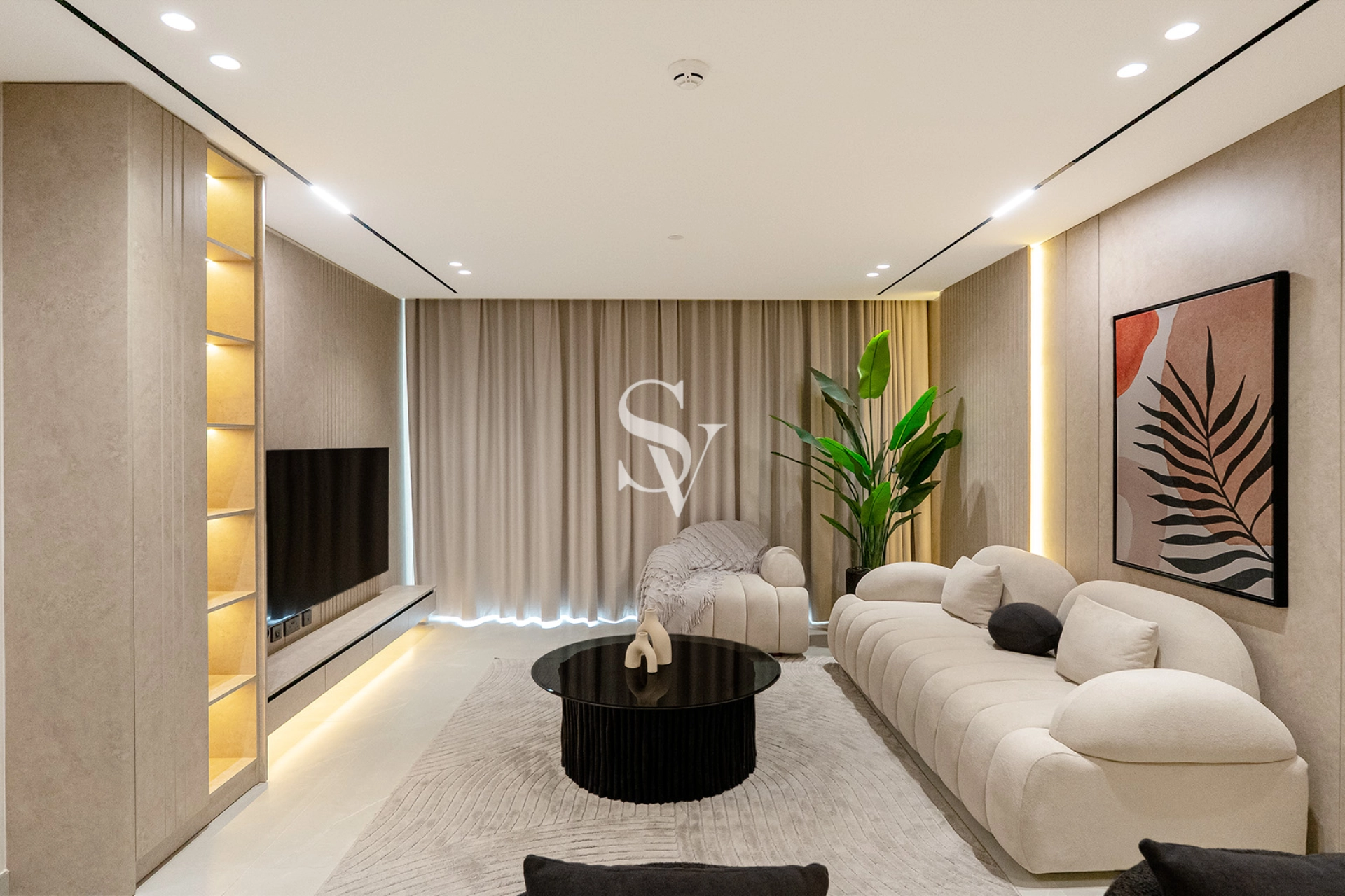 White Goods | Breathtaking View | Closed Kitchen