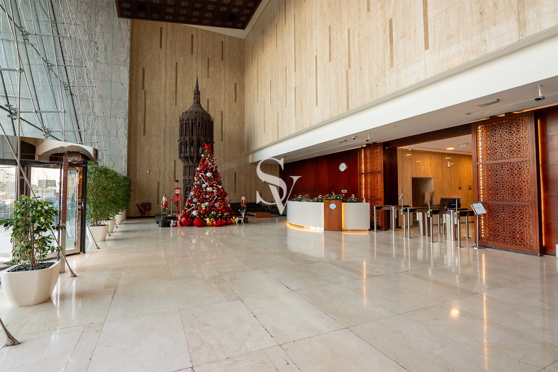 Expansive Layout | Lavish Finishes |Access to Tram