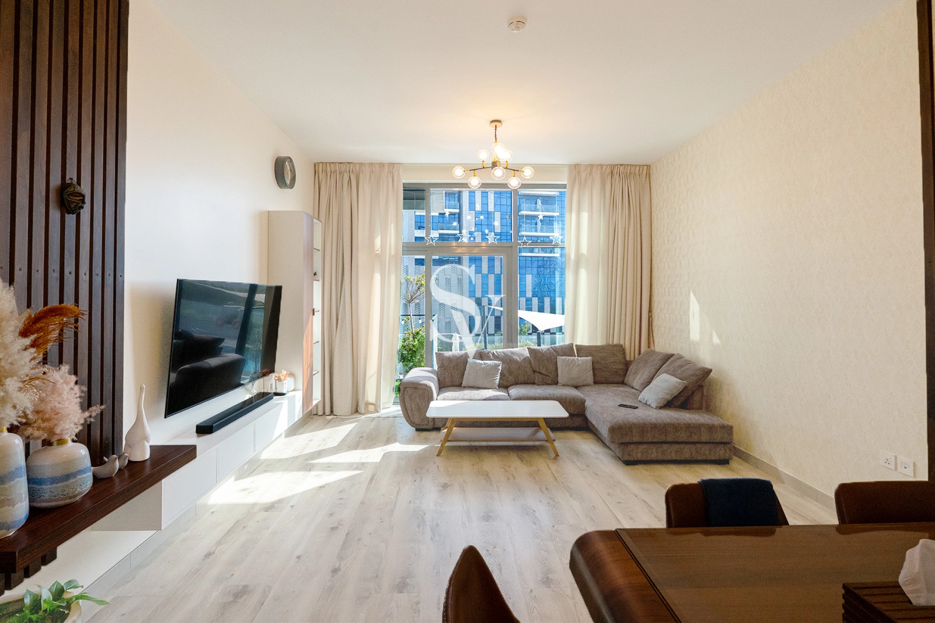 Upgraded |Semi Furnished |Vastu Unit |Marina View