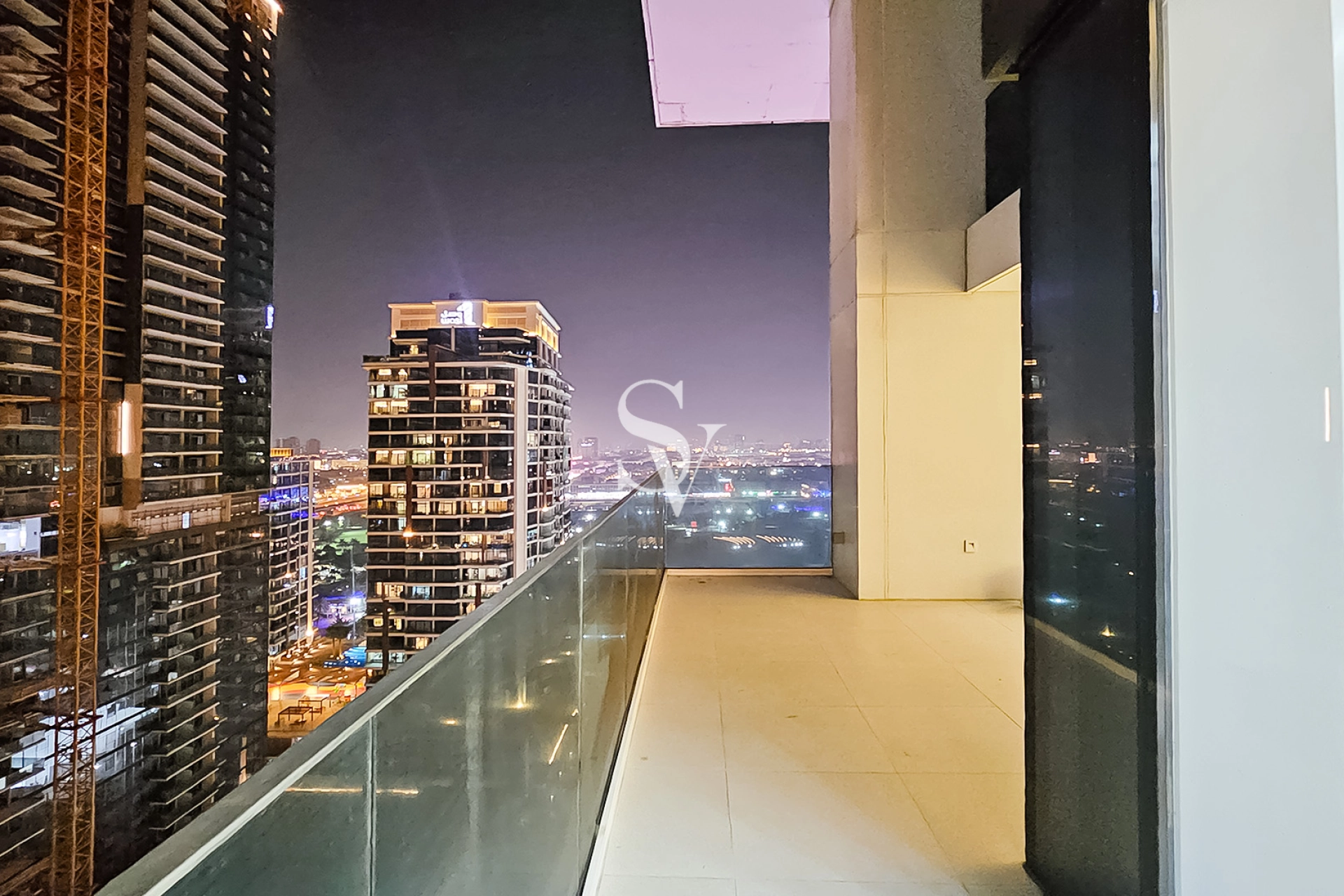 Spacious 2 BHK | Recently Upgraded | Near to Metro