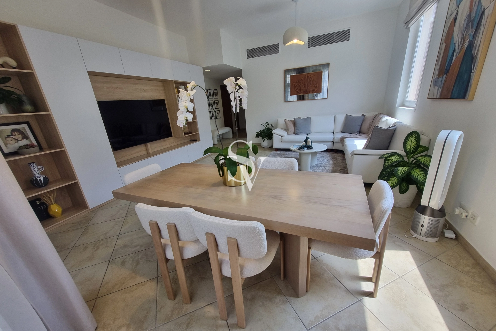 Great Community -Spacious Living -Prime Location