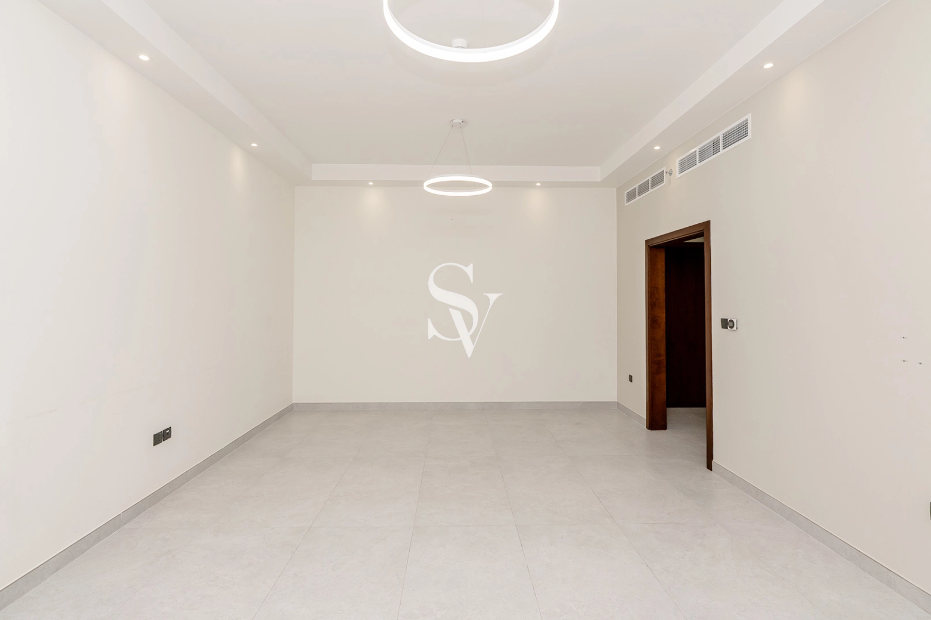 Smart Home | 2 Parking | Close to Metro |Flexible