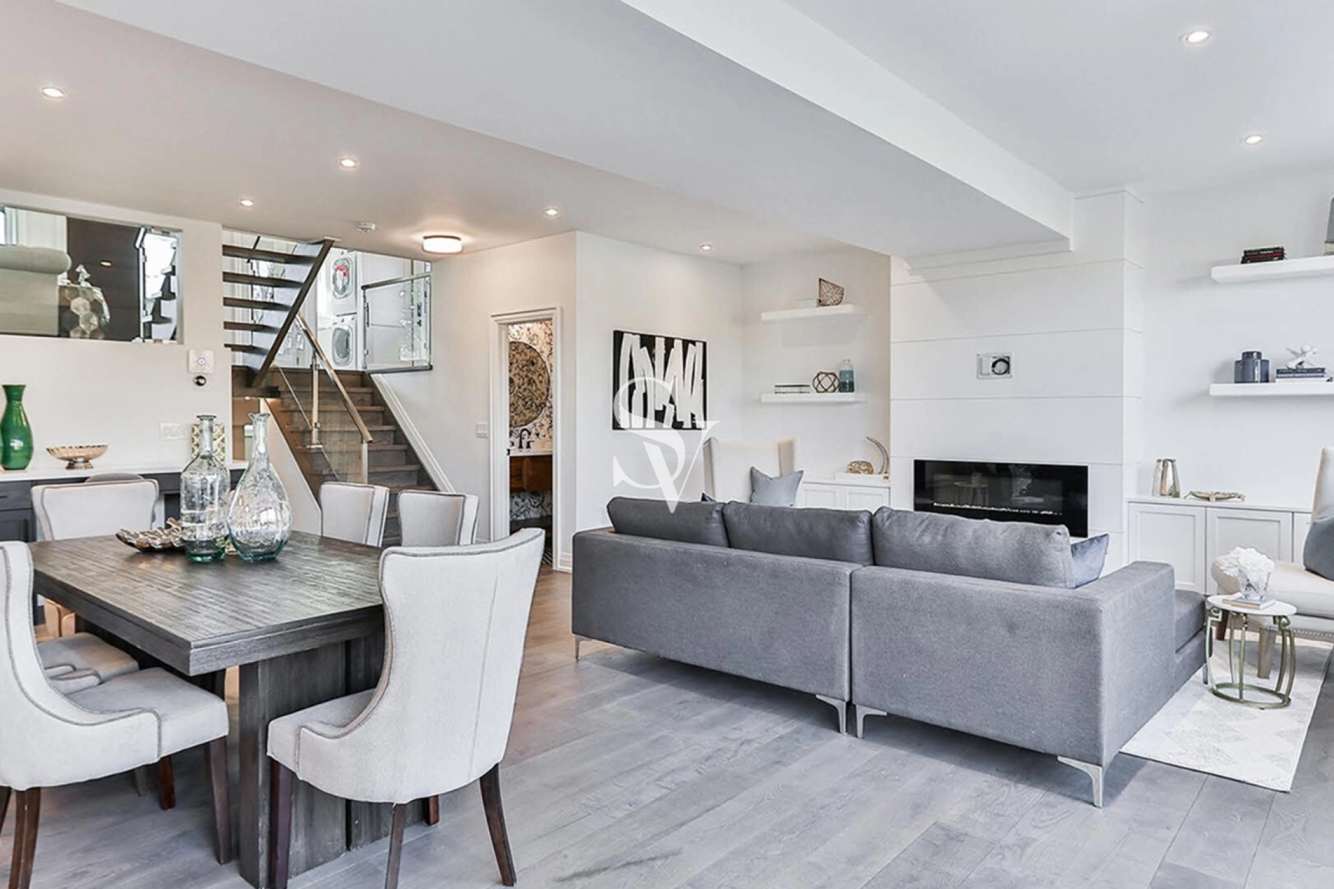 1% Monthly | Handover In December | Call for View