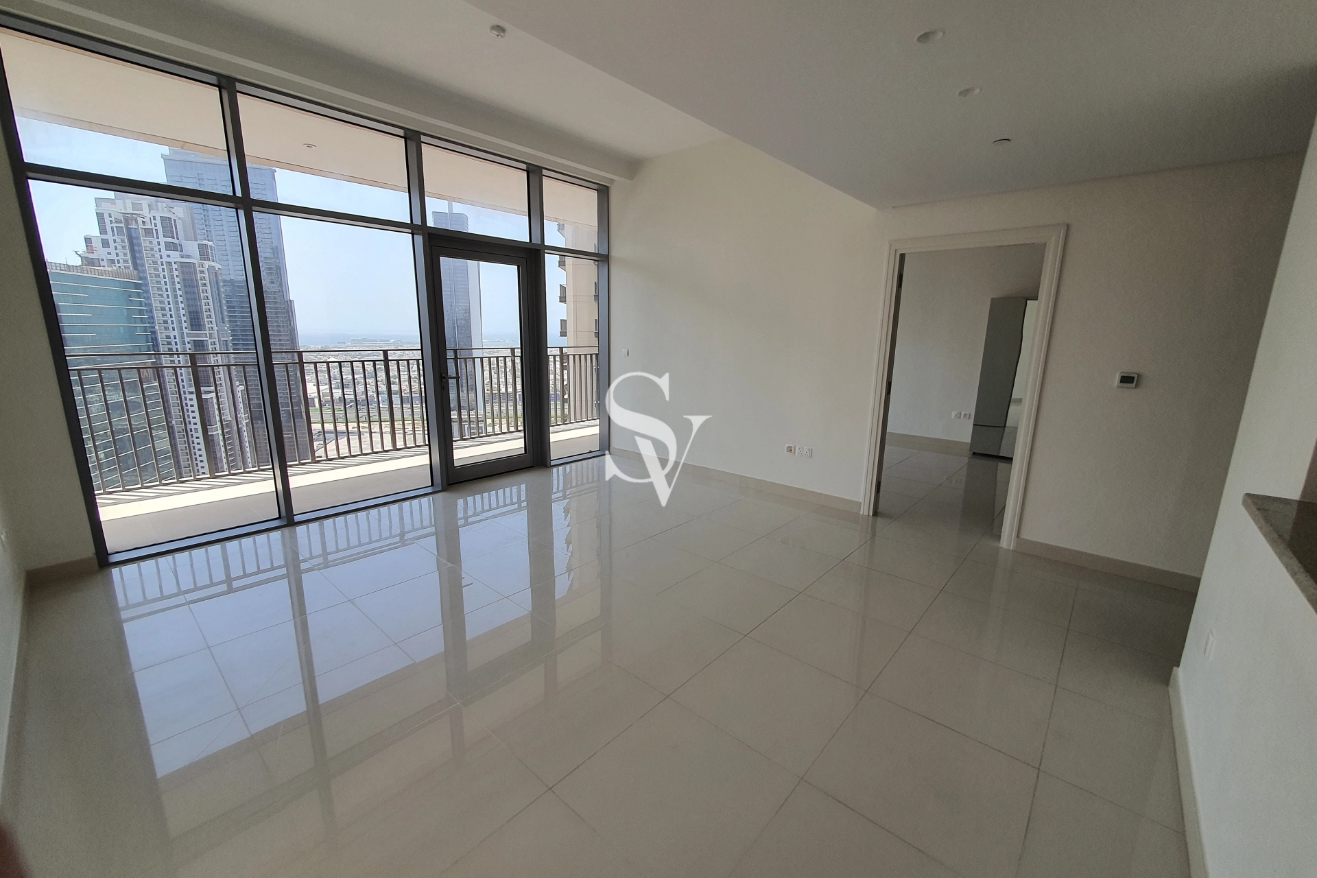 Spacious 1 BR | High Floor | City View | Exclusive