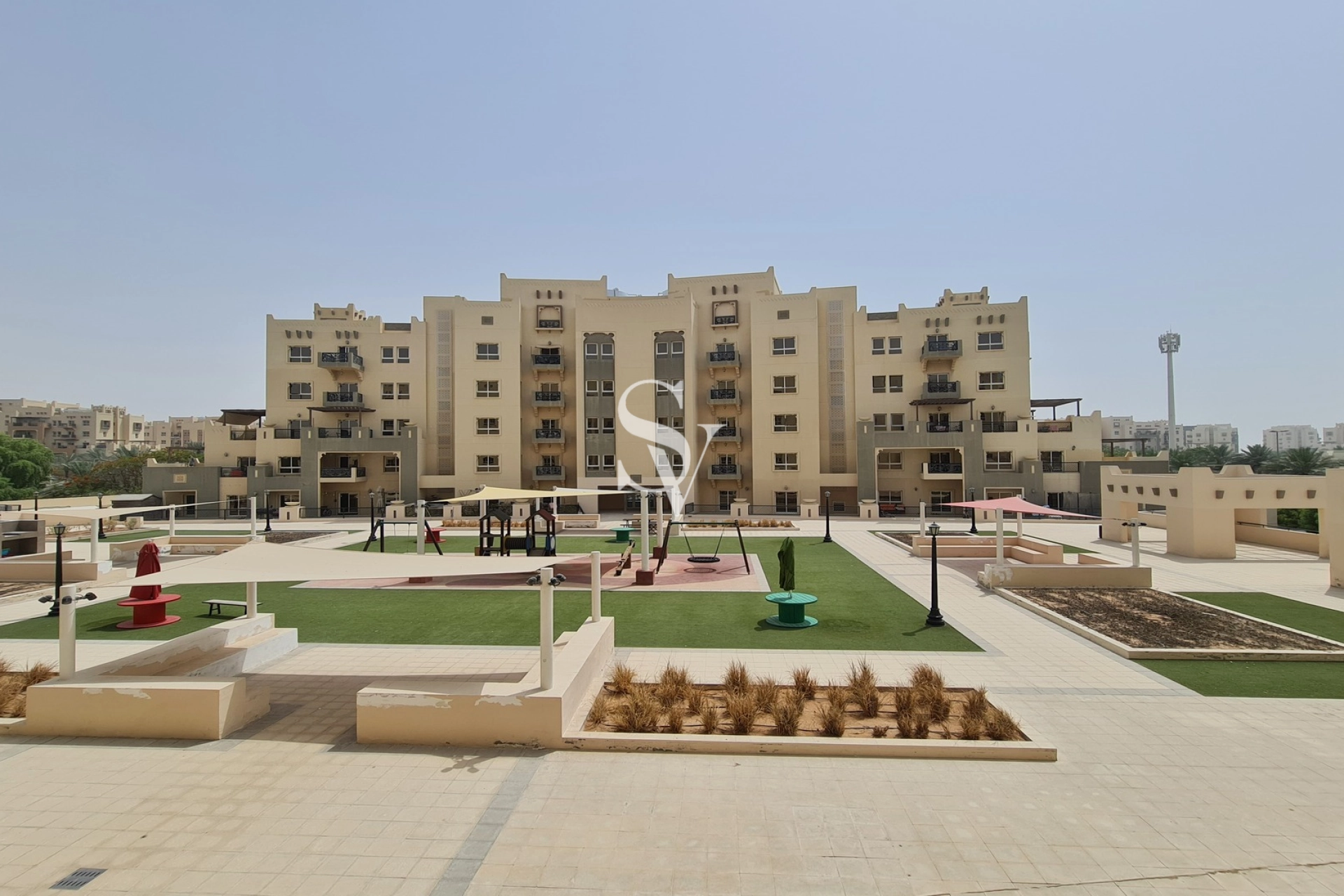 Spacious | Park View | Vacant | Close to entry